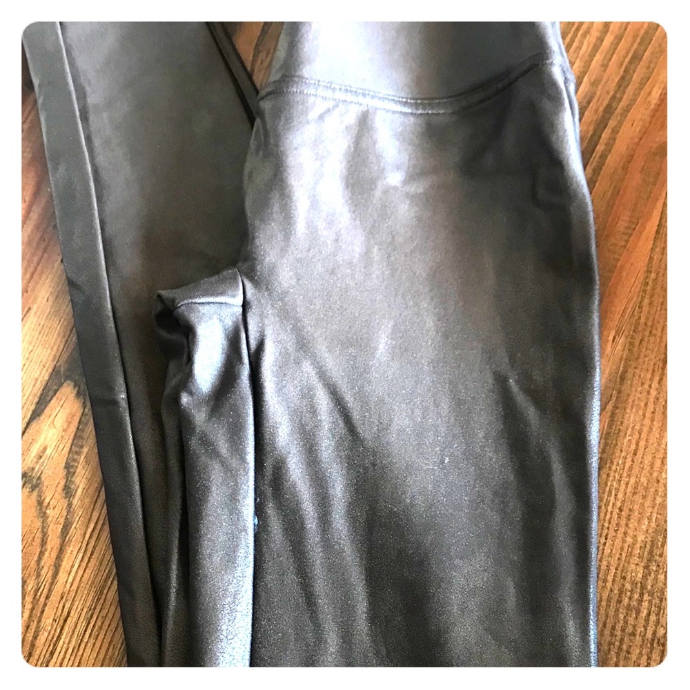 Spanx Faux Leather Leggings Large